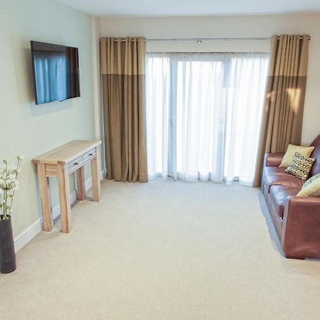 Gwesty'R Emlyn Hotel Newcastle Emlyn Oda fotoğraf