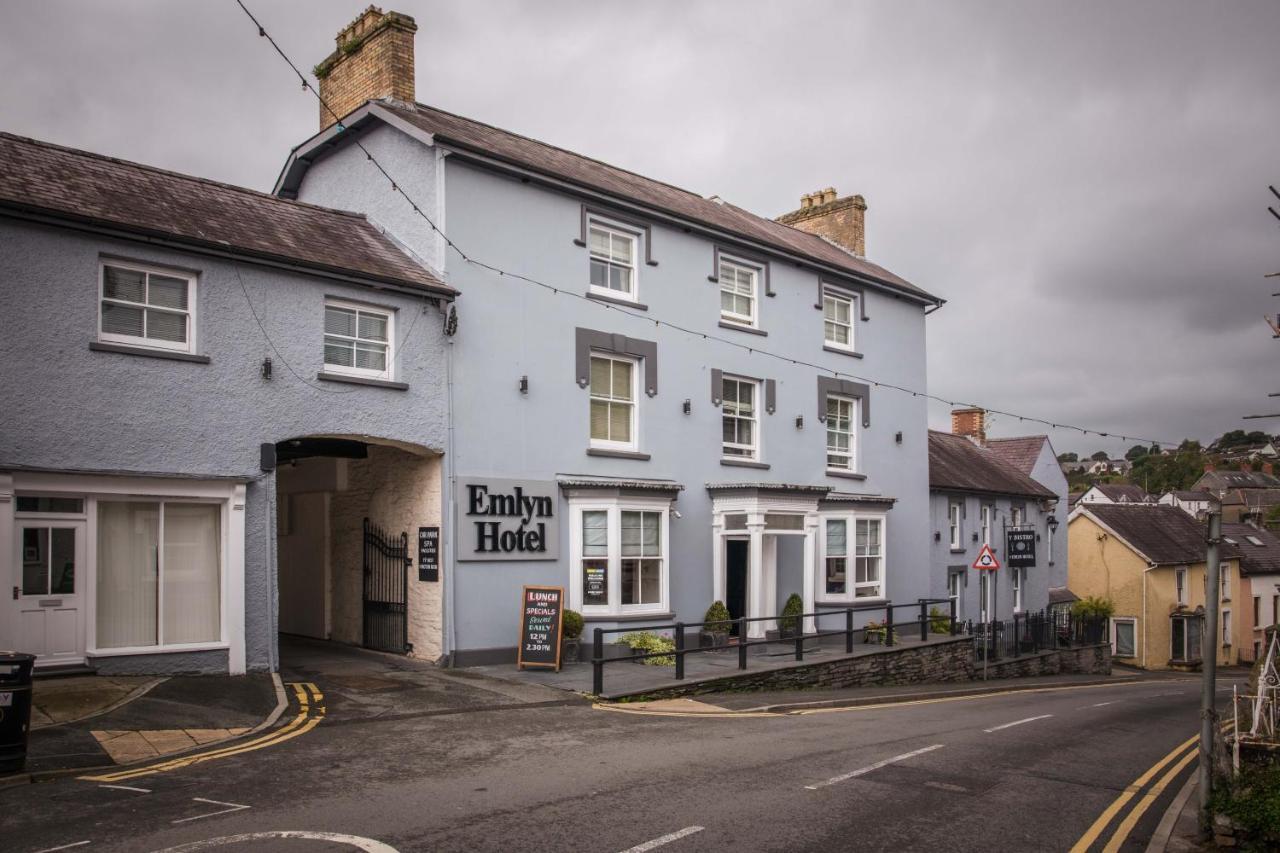Gwesty'R Emlyn Hotel Newcastle Emlyn Dış mekan fotoğraf