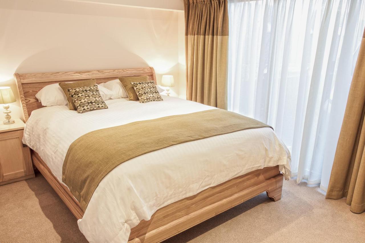 Gwesty'R Emlyn Hotel Newcastle Emlyn Oda fotoğraf