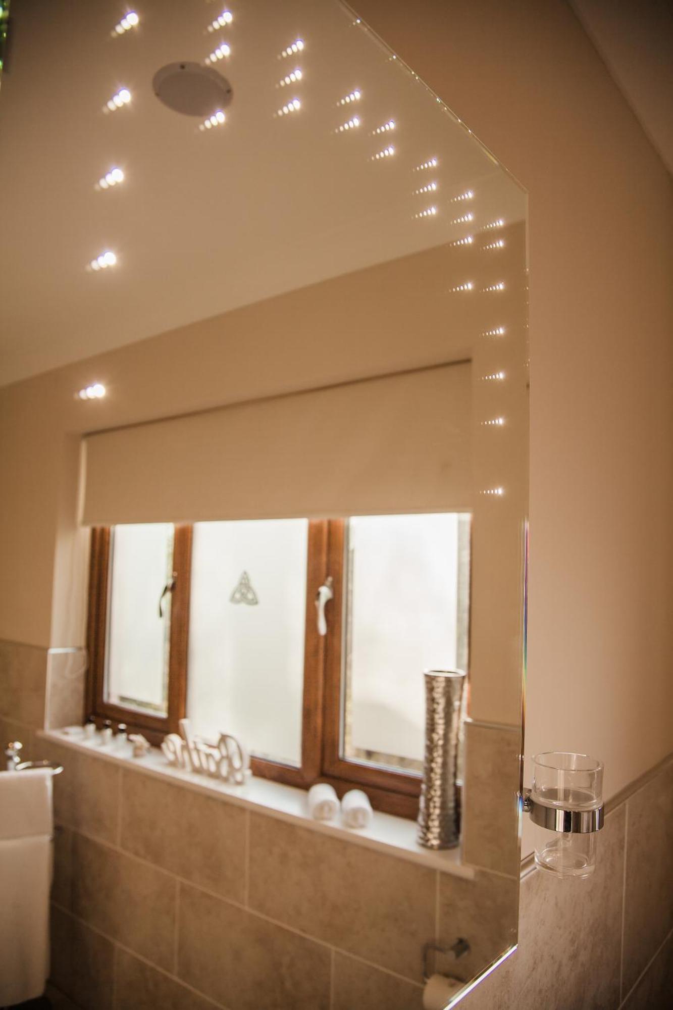 Gwesty'R Emlyn Hotel Newcastle Emlyn Oda fotoğraf