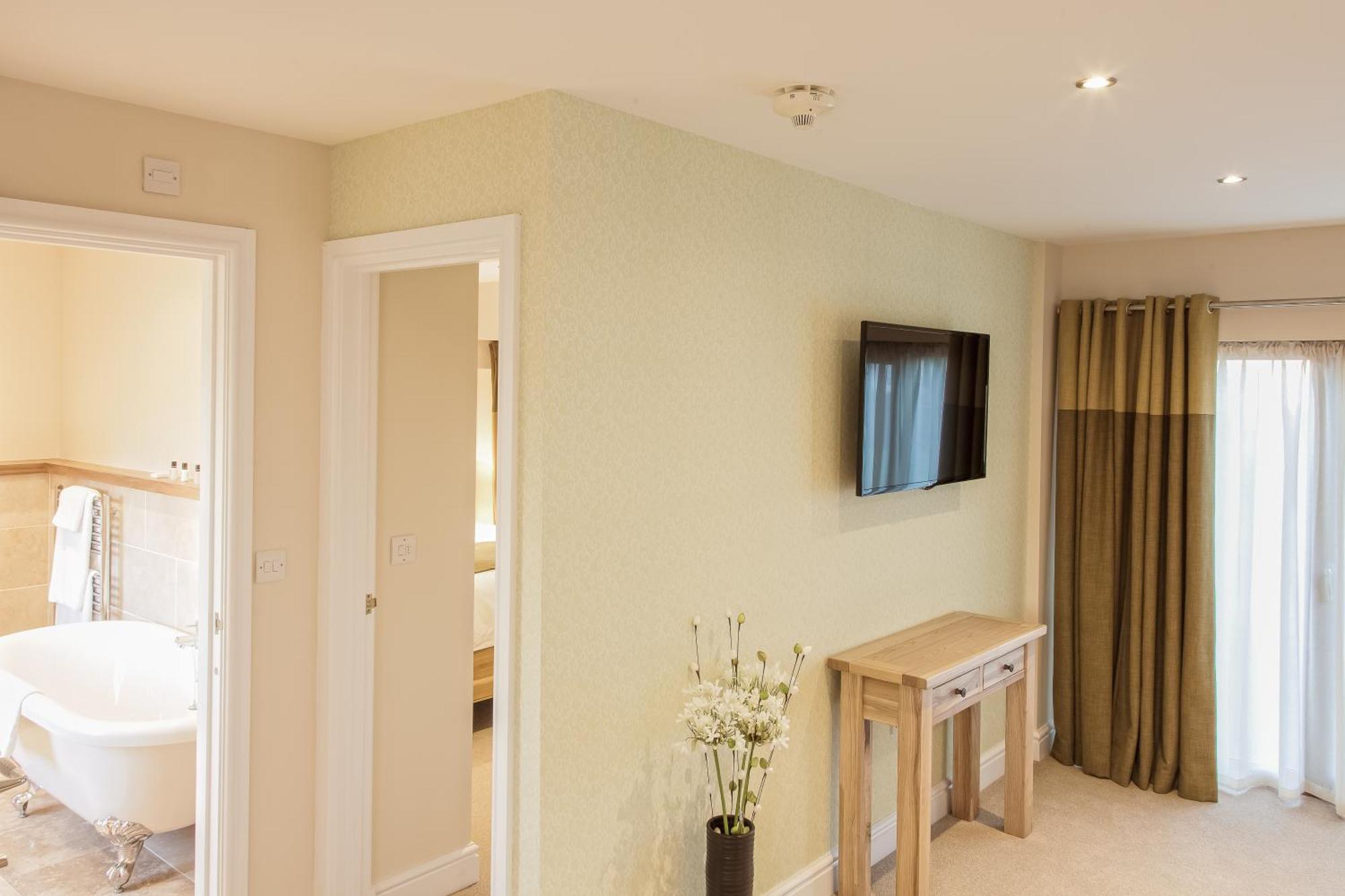 Gwesty'R Emlyn Hotel Newcastle Emlyn Oda fotoğraf