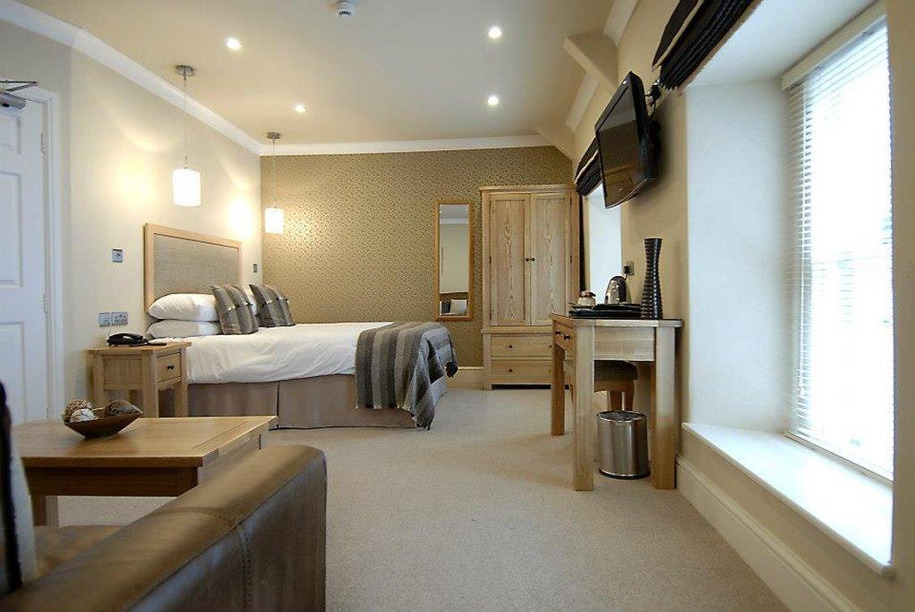 Gwesty'R Emlyn Hotel Newcastle Emlyn Dış mekan fotoğraf