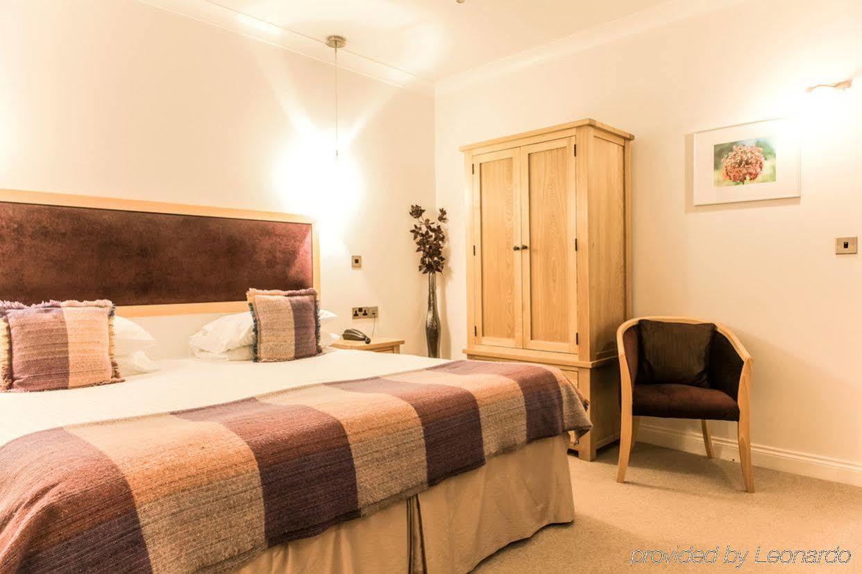 Gwesty'R Emlyn Hotel Newcastle Emlyn Dış mekan fotoğraf