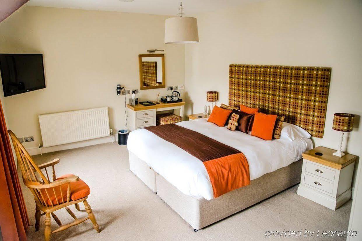 Gwesty'R Emlyn Hotel Newcastle Emlyn Dış mekan fotoğraf