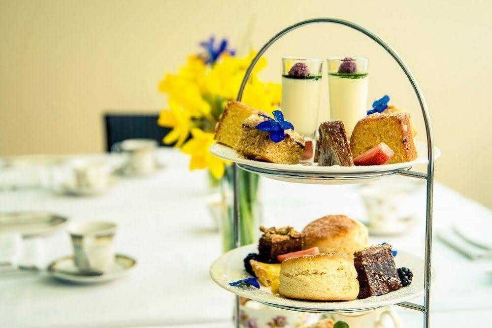 Gwesty'R Emlyn Hotel Newcastle Emlyn Dış mekan fotoğraf