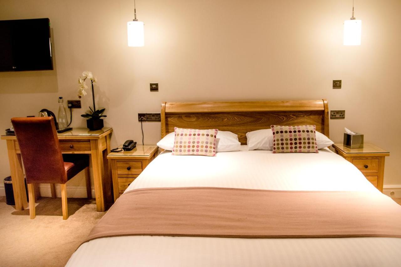 Gwesty'R Emlyn Hotel Newcastle Emlyn Dış mekan fotoğraf